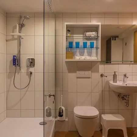 דירה - אטנהיים